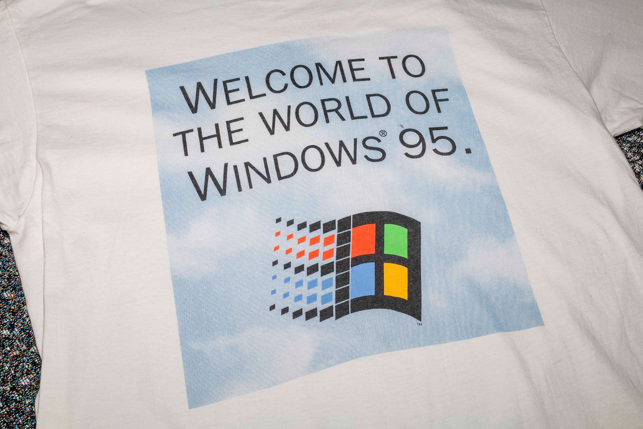 90's Microsoft® Windows 95 T-shirt| Better me.